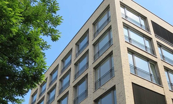 Wohn- und Geschäftshaus