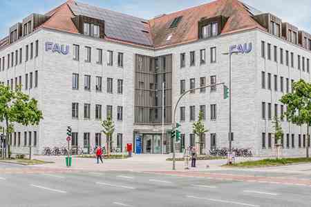Bild zum Blogpost Architektur trifft Zukunft – Unser Klinkerriemchen R1446-LDF für die Nürnberger Straße 74 in Erlangen